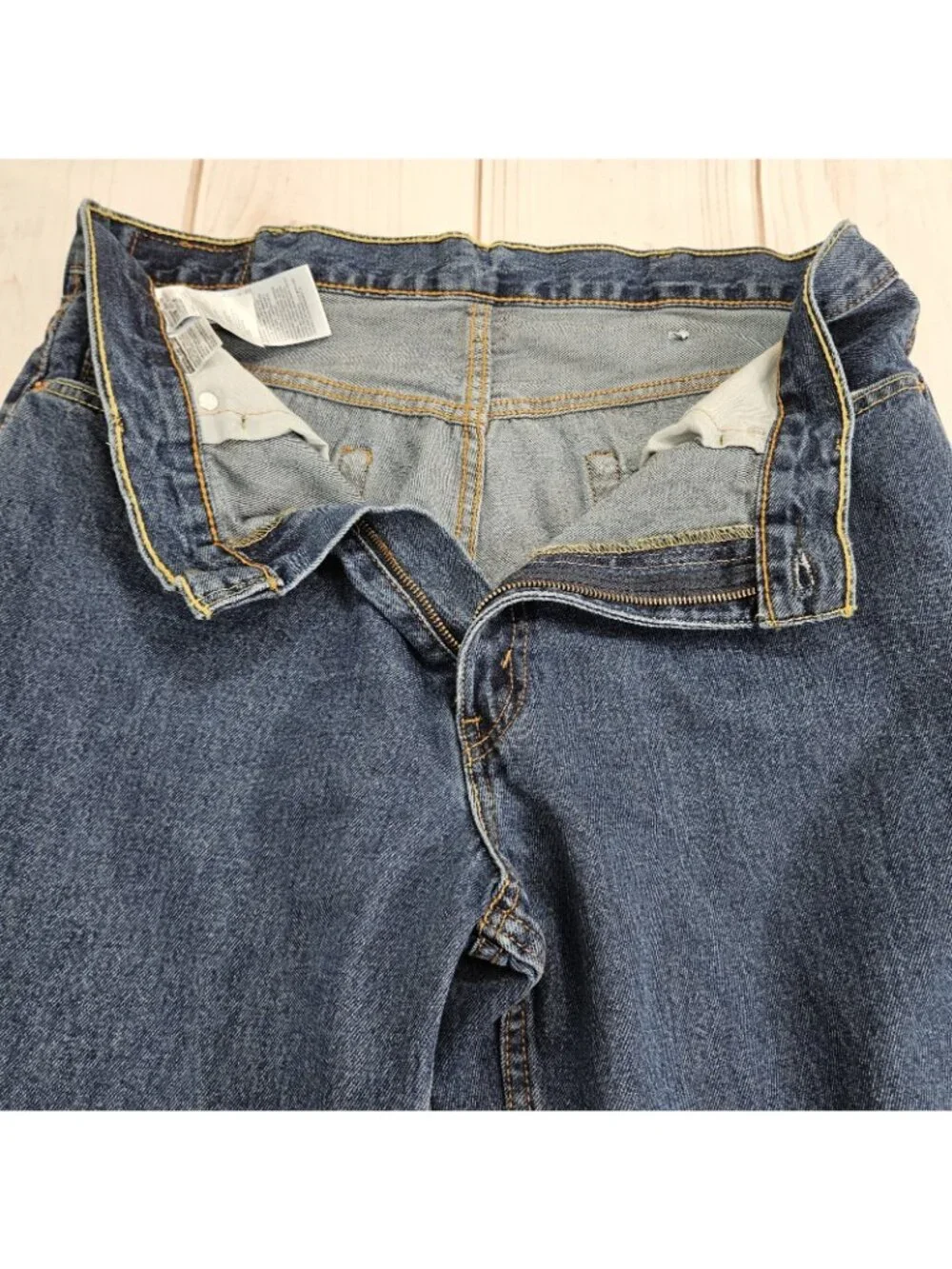 LEVI'S 550 Relaxed Fit Jeans Dark Wash Red Tag Size 38 x 30 Blue Denim Classic